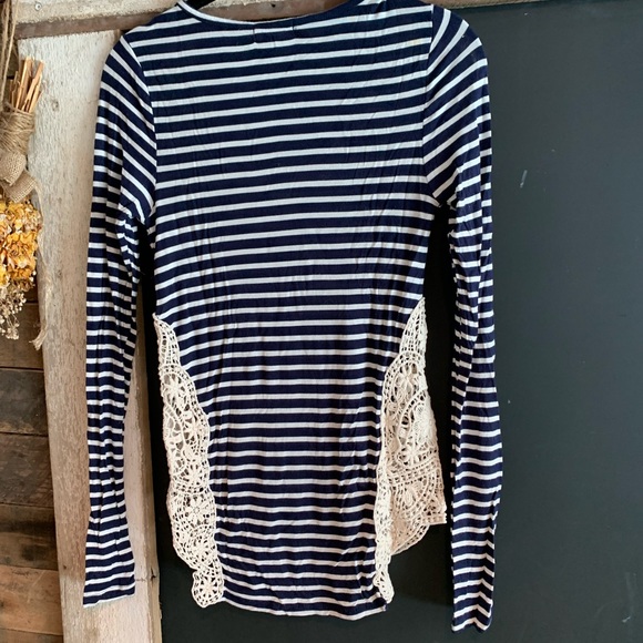 Navy and white striped tissue tee. - Picture 2 of 4